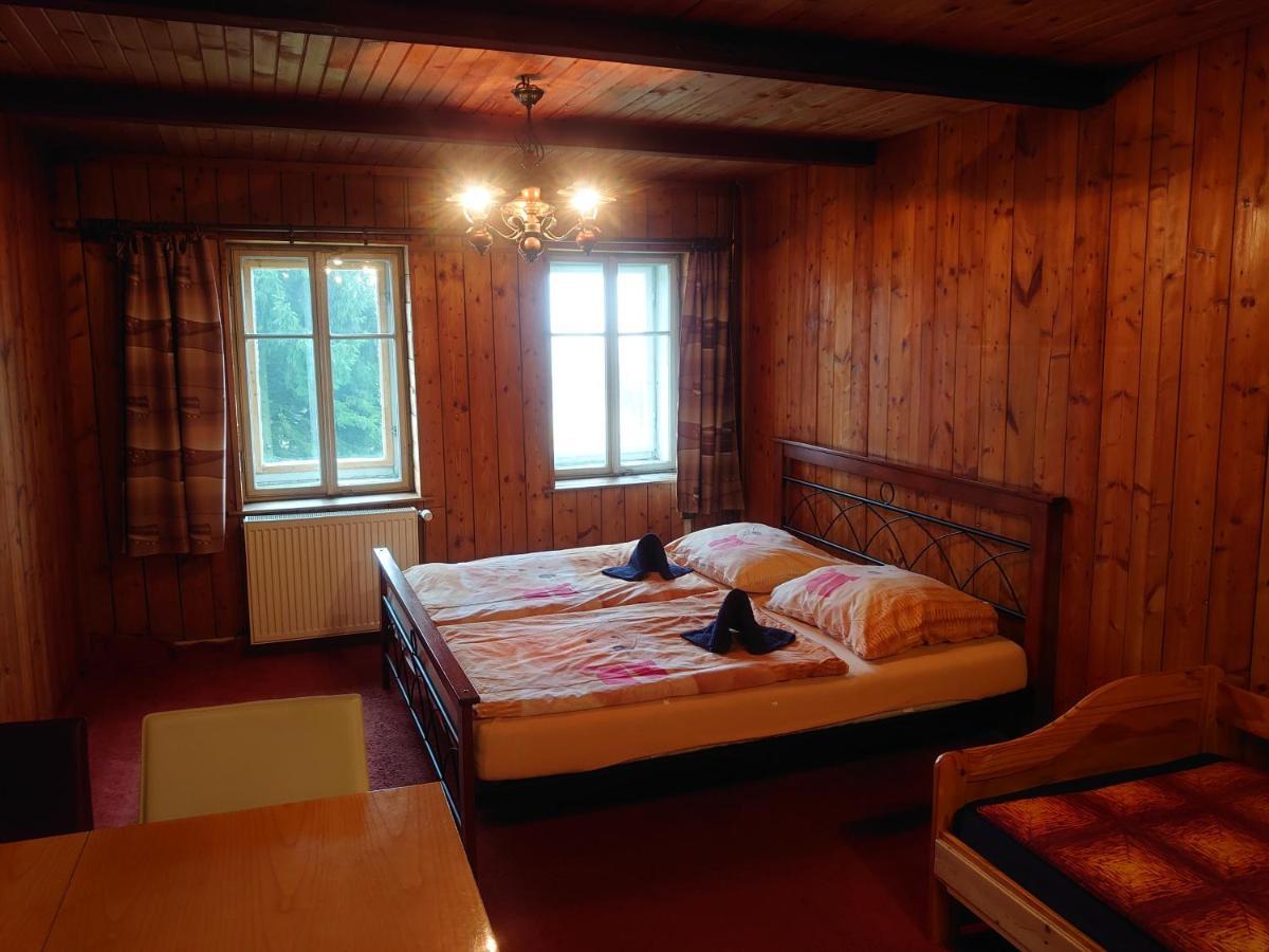 Apartmany Nemo Horní Blatná Exteriör bild